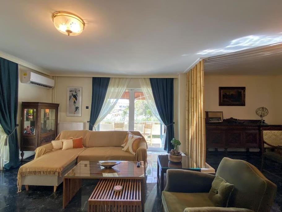Apartmán Sarakin'S Mansion Luxury Retreat Atény Exteriér fotografie
