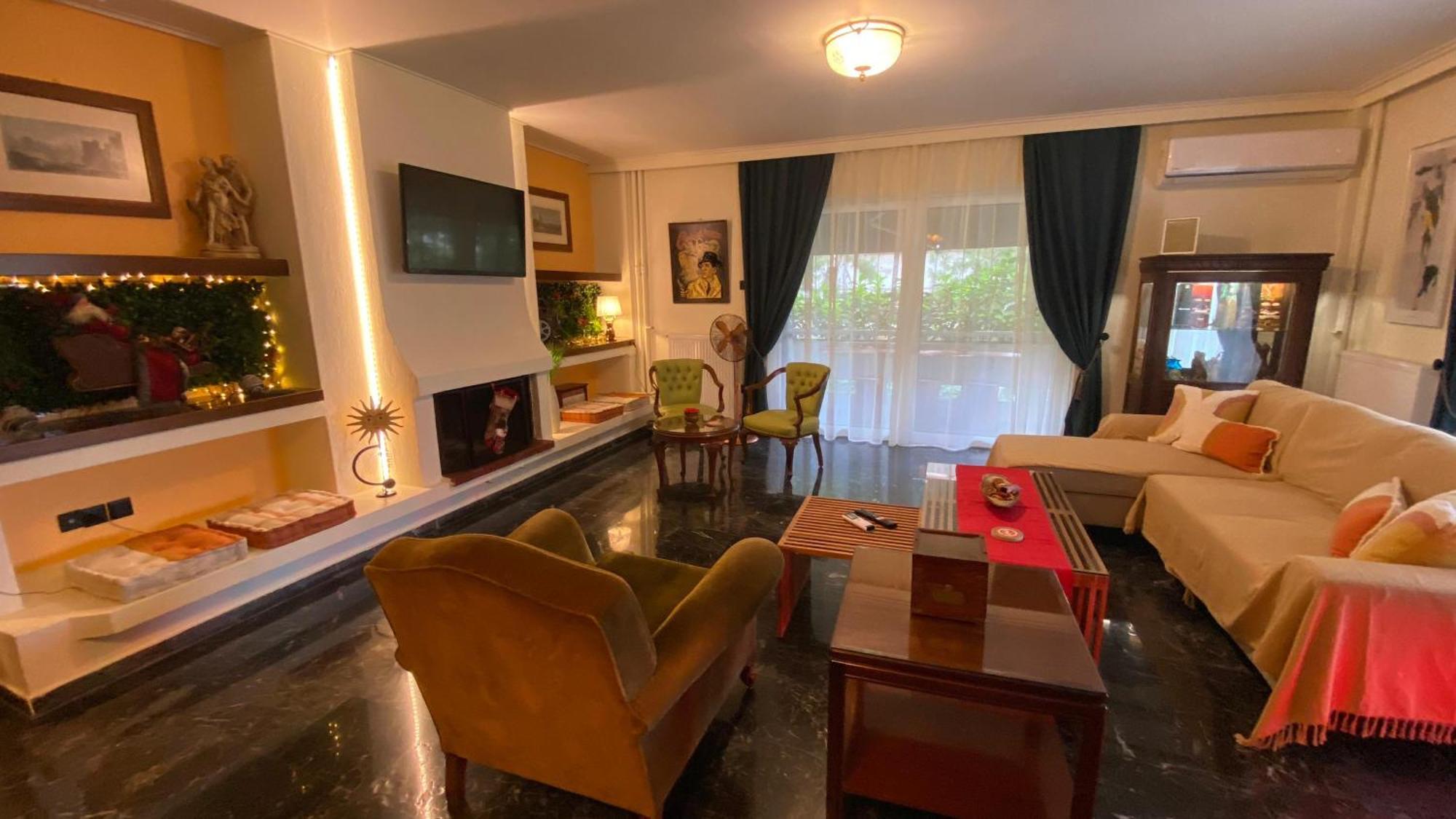 Apartmán Sarakin'S Mansion Luxury Retreat Atény Exteriér fotografie